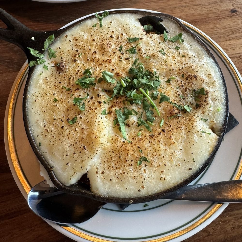 Gibson's Irish Pub - Shepherds Pie - Irish Pub Near Me - Walnut Creek, California