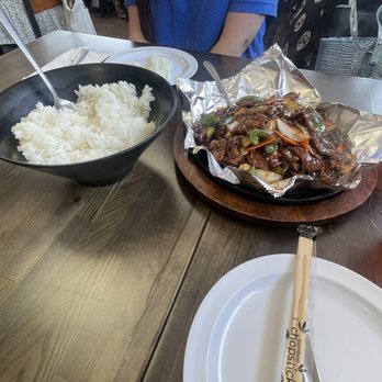 Corner 21 Chinese Cuisine - 6.Pepper Steak on Sizzling Plate - Szechuan Near Me - Springfield, Missouri Corner 21 Chinese Cuisine - 6.Pepper Steak on Sizzling Plate - Szechuan Near Me - Springfield, Missouri