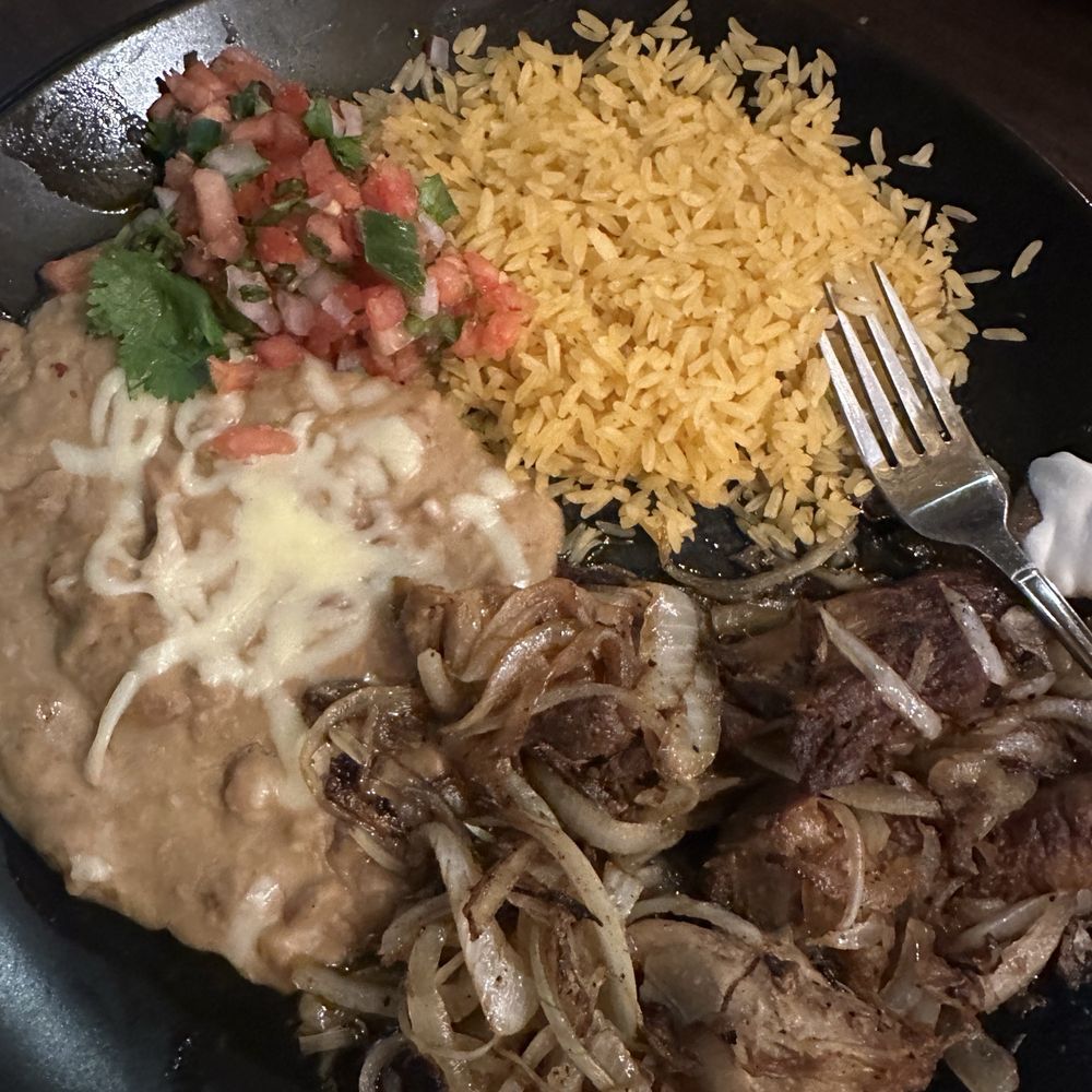 Carnitas. Carnitas.