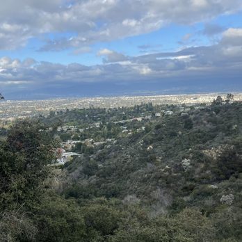 Nancy Hoover Pohl Overlook - Parks Near Me - Los Angeles, California