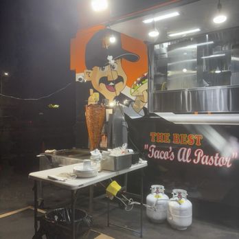 Leo's Taco Truck - Taco al Pastor station - Food Trucks Near Me - Van Nuys, California Leo's Taco Truck - Taco al Pastor station - Food Trucks Near Me - Van Nuys, California