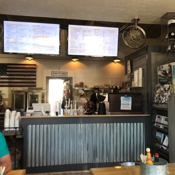 Beachin’ Biscuits - BEACHIN BISCUITS is Beachin with a nice pleasant, airy atmosphere, & great service. GREAT new breakfast choice!! - Breakfast & Brunch Near Me - Pismo Beach, California
