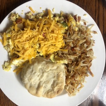 Red Rock Cafe - Egg scramble - Cafes Near Me - Hulett, Wyoming