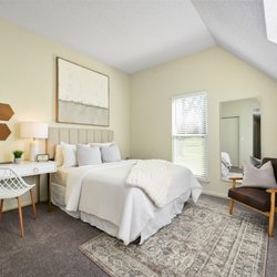 Hunter's Pointe Apartments and Townhomes