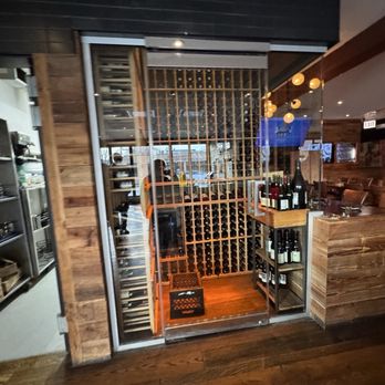 Angelo's Wine Bar - Cocktail Bars Near Me - Chicago, Illinois