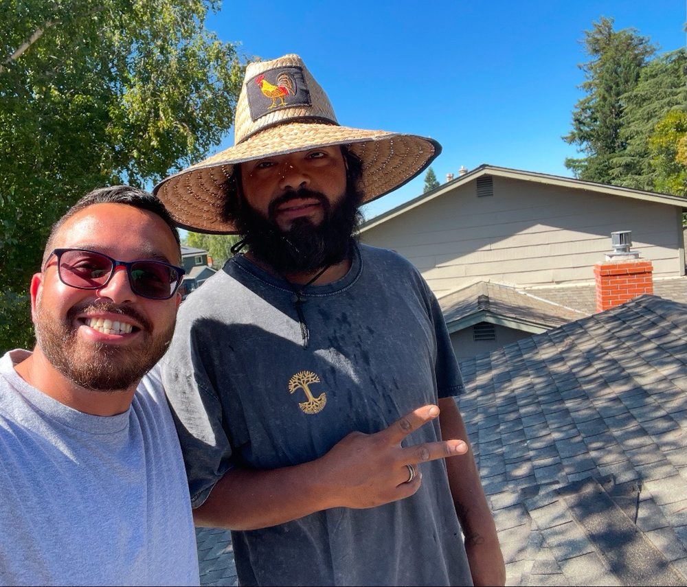 Slide of R&R Roofing