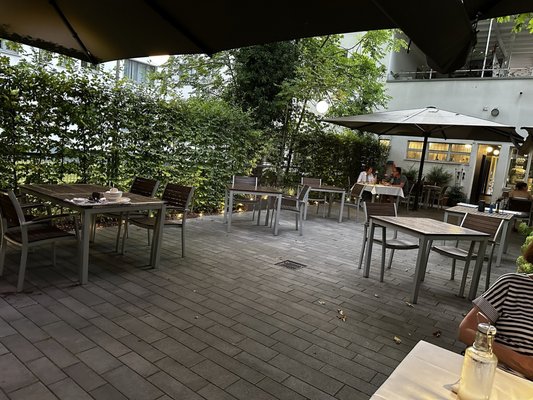 Restaurant erasmus by null
