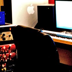 Tony's Guitars Recording Studio - Tony's Guitars Recording Studio