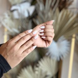 Toi Spa at Plantation Walk - Nails done by Erik