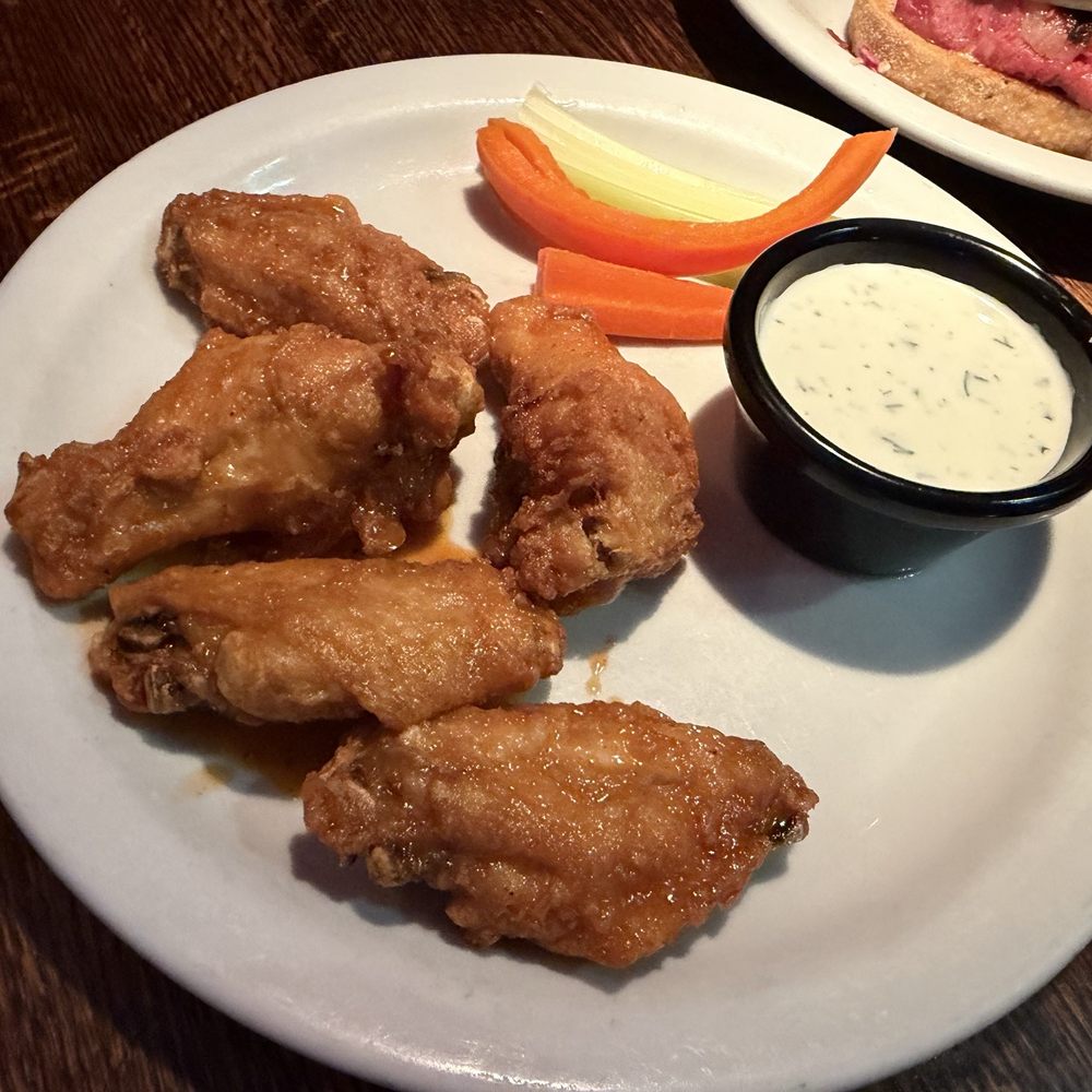 Hot Wings Hot Wings