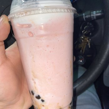 Bosa Donuts - Strawberrybanana smoothie with boba - Donuts Near Me - Phoenix, Arizona Bosa Donuts - Strawberrybanana smoothie with boba - Donuts Near Me - Phoenix, Arizona