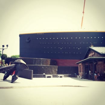 Titanic Museum Attraction - Museums Near Me - Pigeon Forge, Tennessee