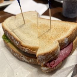 Hot Pastrami Sandwich