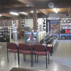 Grays Harbor Audio Works - The sales floor and waiting room.