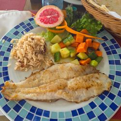 Restaurant La Chopa - Grilled fish with rice and vegetables for lunch