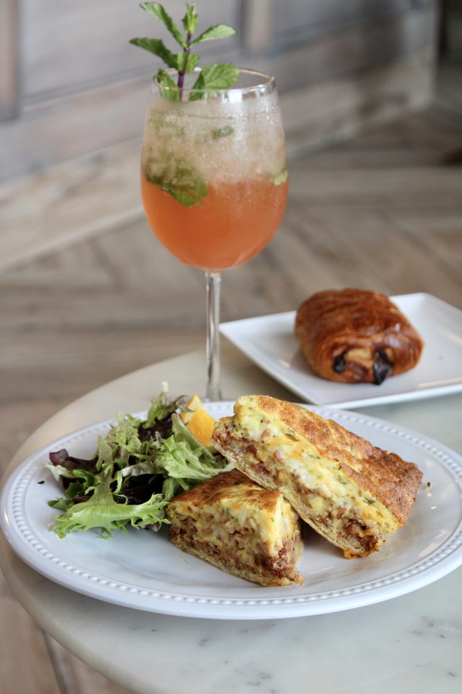 LE PETIT PARIS CAFE SOUTHSIDE 75 Photos & 21 Reviews 7111 Bentley