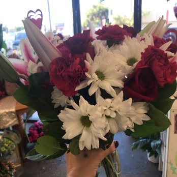 Elegante' Petals - Florists Near Me - Yuba City, California Elegante' Petals - Florists Near Me - Yuba City, California