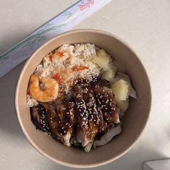 SeoulSpot Eatery - Chicken Bowl with Teryaki Sauce, seasoned rice/veggies, and side of pineapple & shrimp to try. - Asian Fusion Near Me - Tustin, California