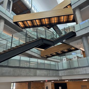 Austin Central Library - Libraries Near Me - Austin, Texas