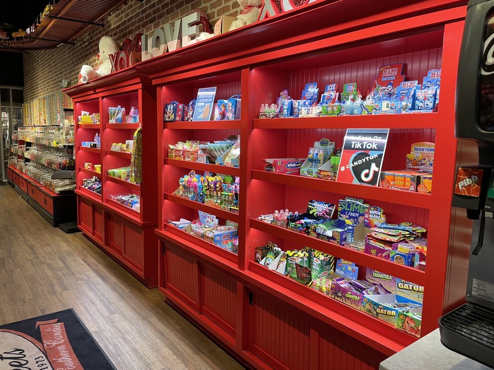 RIVER STREET SWEETS Updated September 2024 63 Photos & 24 Reviews