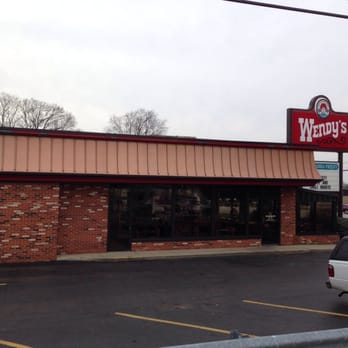 Wendy's - the front of the restaurant - Fast Food Near Me - Piqua, Ohio Wendy's - the front of the restaurant - Fast Food Near Me - Piqua, Ohio