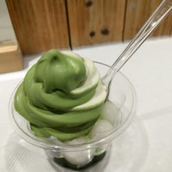 Cha Cha-More More Tea - Green tea and milk ice cream with mochi and green tea jelly