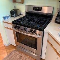 Poirier Sales & Service - New Gas Range