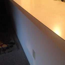 Old countertops :( ugly Old countertops :( ugly