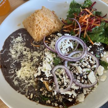 El Gallo Negro - Enmoladas - Mexican Near Me - Windsor, California El Gallo Negro - Enmoladas - Mexican Near Me - Windsor, California