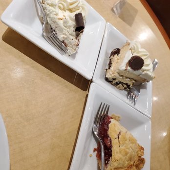Perkins Restaurant & Bakery - heath crunch cheesecake pie, peanut butter silk pie, and cherry pie - American Near Me - Bloomington, Minnesota Perkins Restaurant & Bakery - heath crunch cheesecake pie, peanut butter silk pie, and cherry pie - American Near Me - Bloomington, Minnesota