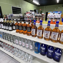 Neighborhood Food Liquor & Tobacco  - Neighborhood Food Liquor & Tobacco- Cedar Rapids-1601 6th St SW