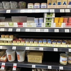 Lassens Natural Foods & Vitamins