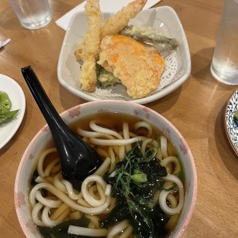 MOMO Sushi - Tempura Udon - Sushi Bars Near Me - Mill Creek, Washington MOMO Sushi - Tempura Udon - Sushi Bars Near Me - Mill Creek, Washington
