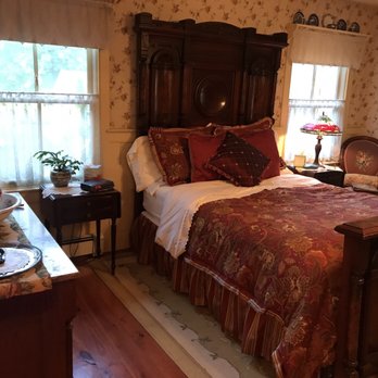 Widow McCrea House - Anne James Suite - Bed & Breakfast Near Me - Frenchtown, NJ, New Jersey Widow McCrea House - Anne James Suite - Bed & Breakfast Near Me - Frenchtown, NJ, New Jersey