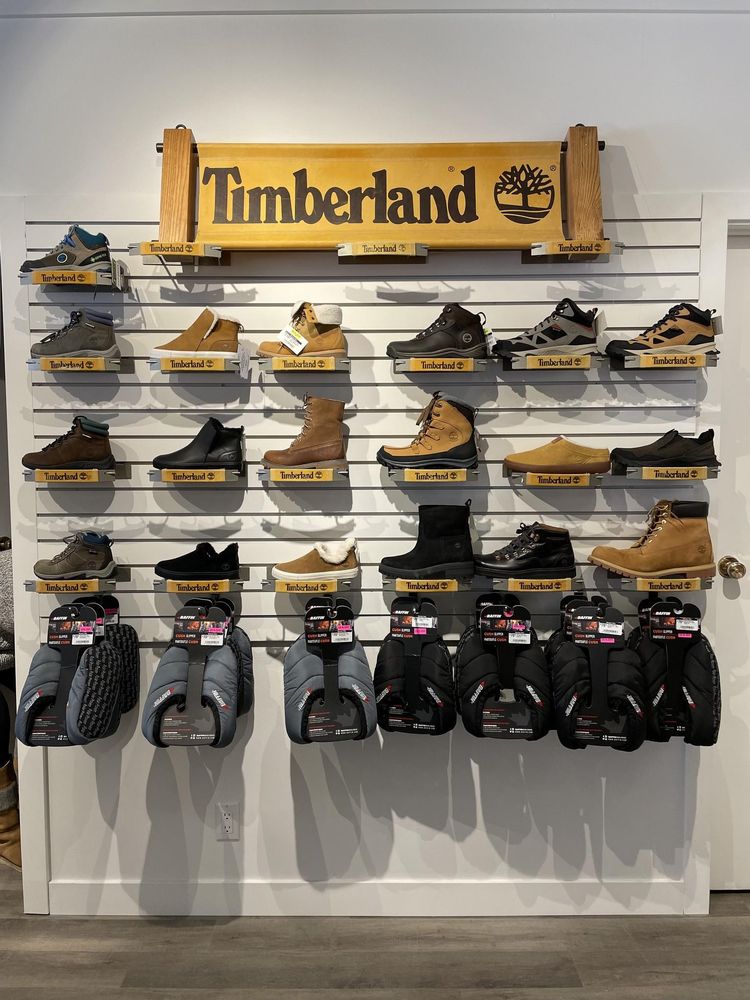 MOUNTAIN SOLES Updated July 2024 10 Photos 1408 Railway Avenue