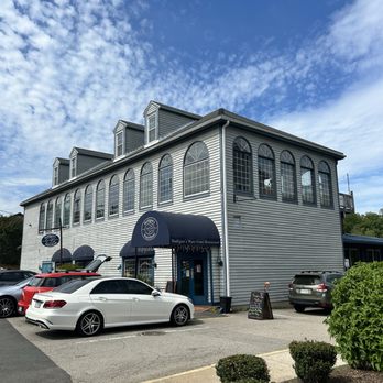 Madigan's Waterfront - Front entrance - Seafood Near Me - Occoquan, Virginia Madigan's Waterfront - Front entrance - Seafood Near Me - Occoquan, Virginia