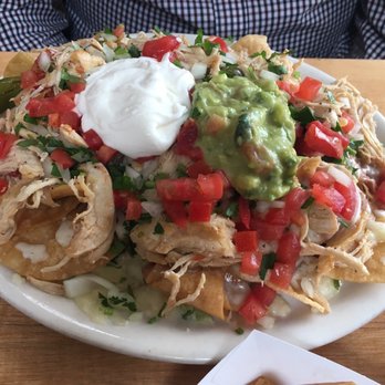 El Amigo - Chicken nachos - Mexican Near Me - Lawndale, California