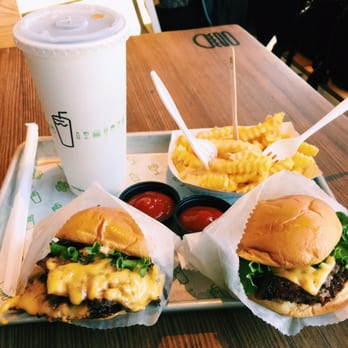 Shake Shack I-Drive - Ice Cream & Frozen Yogurt Near Me - Orlando, Florida Shake Shack I-Drive - Ice Cream & Frozen Yogurt Near Me - Orlando, Florida
