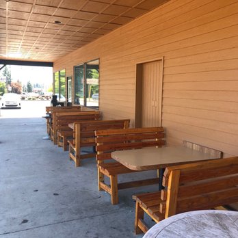 The Old Hich'en Post - Outside seating in the bar - American Near Me - North Plains, Oregon The Old Hich'en Post - Outside seating in the bar - American Near Me - North Plains, Oregon
