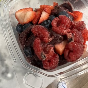 Organic Krush Kitchen & Eatery - Mold on raspberries - Juice Bars & Smoothies Near Me - Roslyn, New York