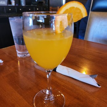Little Si Restaurant & Lounge - Mimosa - Burgers Near Me - North Bend, Washington Little Si Restaurant & Lounge - Mimosa - Burgers Near Me - North Bend, Washington