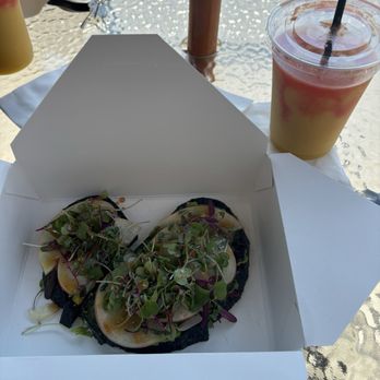 Smavo - Juice Bars & Smoothies Near Me - Laguna Beach, California