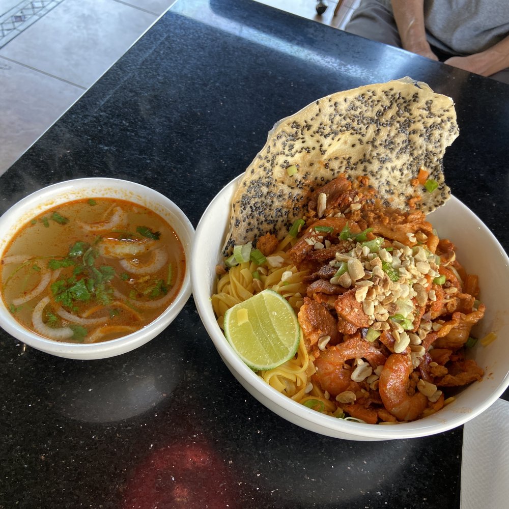 Co Do Restaurant Vietnamese Cuisine - Mì Quảng - Vietnamese Near Me - Sacramento, California Co Do Restaurant Vietnamese Cuisine - Mì Quảng - Vietnamese Near Me - Sacramento, California