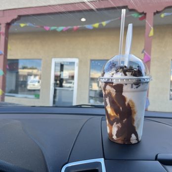 Upscale Rio - Turtle shake - Burgers Near Me - Rio Rancho, New Mexico