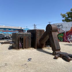 Iron Giant Statue