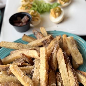 The Farmer’s Table - Garlic parmesan fries - Pubs Near Me - Medina, Ohio The Farmer’s Table - Garlic parmesan fries - Pubs Near Me - Medina, Ohio