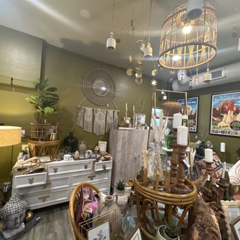 SONGBIRD VINTAGE DECOR Updated June 2025 13 Photos 1528 E Bethany 348s 