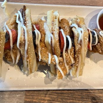 Gochas Breakfast Bar | Cascade - Chicken and waffles. - Wine Bars Near Me - Atlanta, Georgia