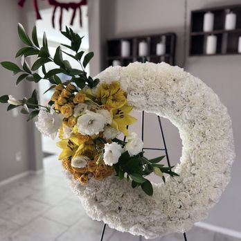 Punky's Flowers - Florists Near Me