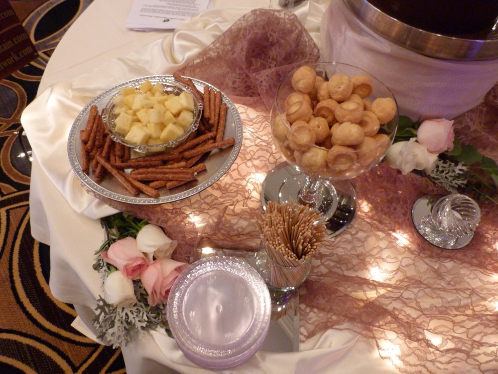 LOUISVILLE CHOCOLATE FOUNTAIN Updated September 2024 La Grange, Kentucky Caterers Phone